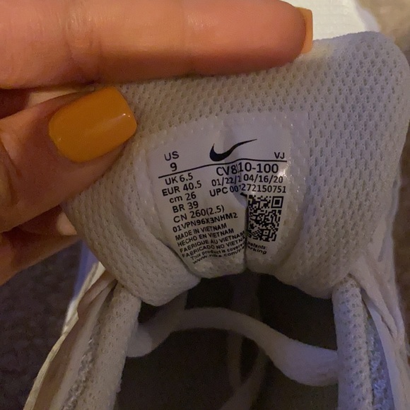 Women’s Nike Air-Max 90’s - Picture 4 of 4